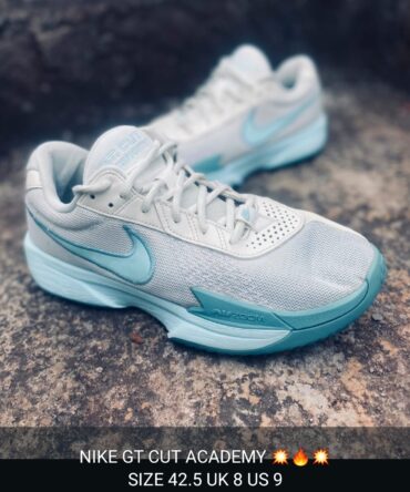 Nike Gt Cut Academy Size 42.5 Uk 8 Us 9