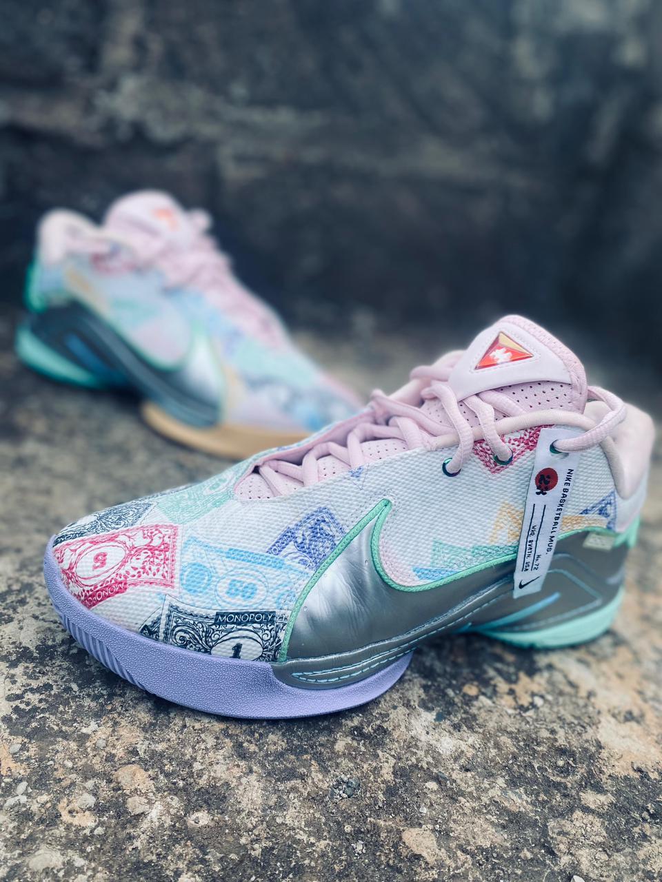 Lebrons XXII Monopoly Size 41.5 Uk 7.5 Us 8.5