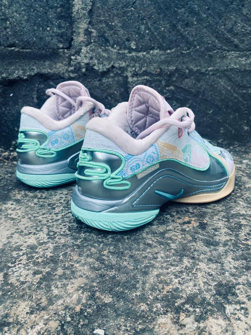 Lebrons XXII Monopoly Size 41.5 Uk 7.5 Us 8.5 - Image 4