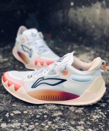 Jimmy Butler II Size 42 Uk 7.5 Us 8.5