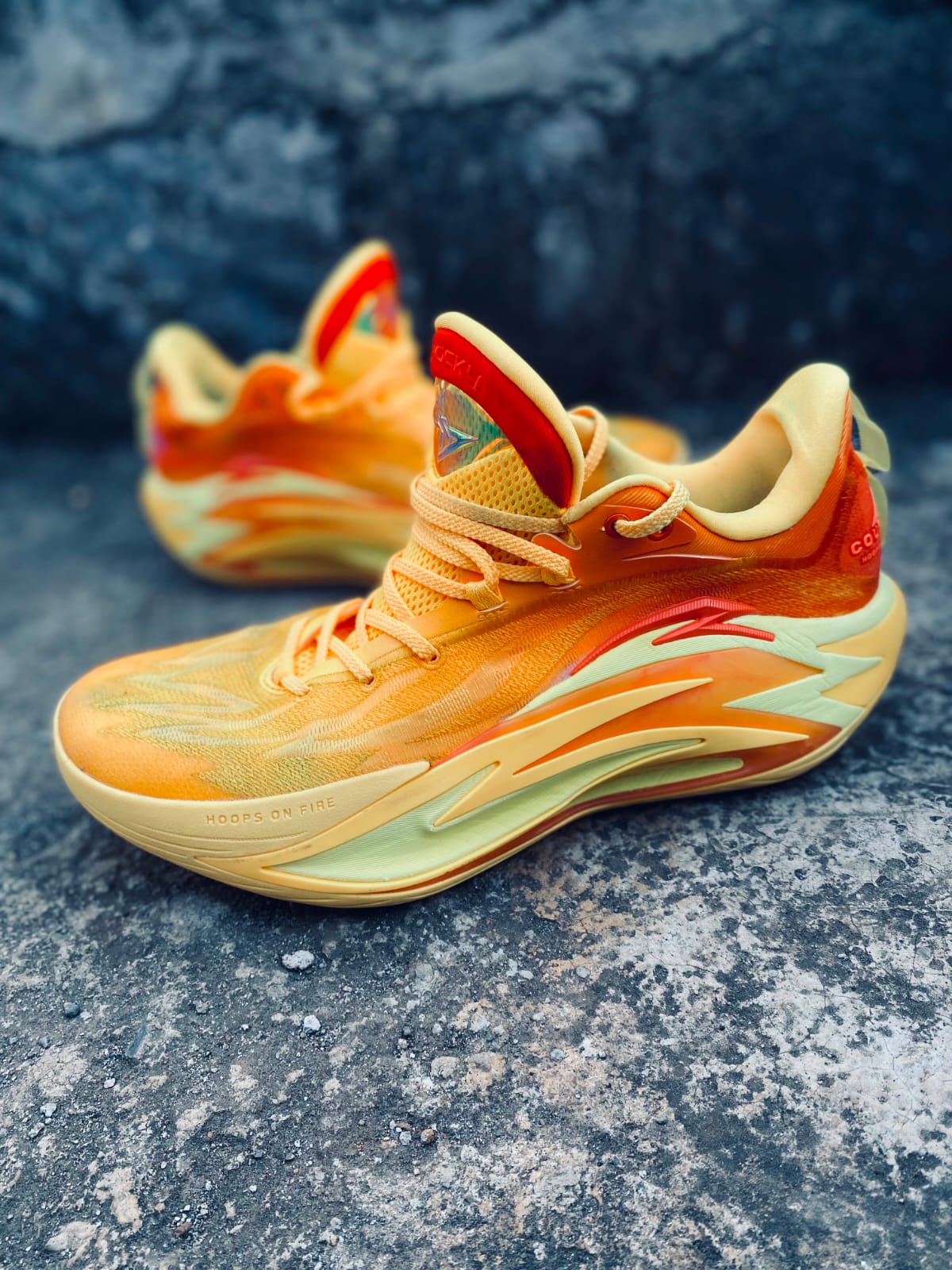 Anta Shockwave VII 2026 Size 44 Uk 9 Us 10 - Image 5