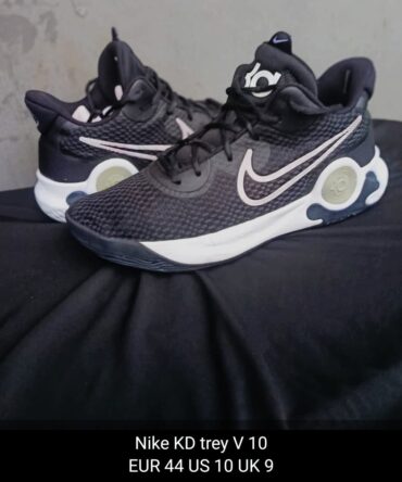 Nike KD Trey V 10 Size 44 Uk 9 Us 10